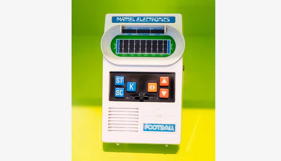Electronic football