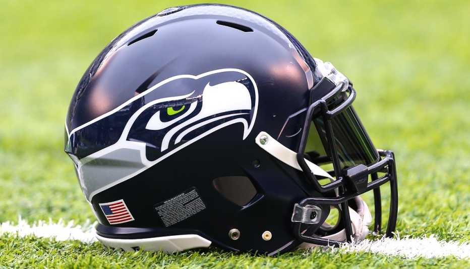 seahawks helmet 