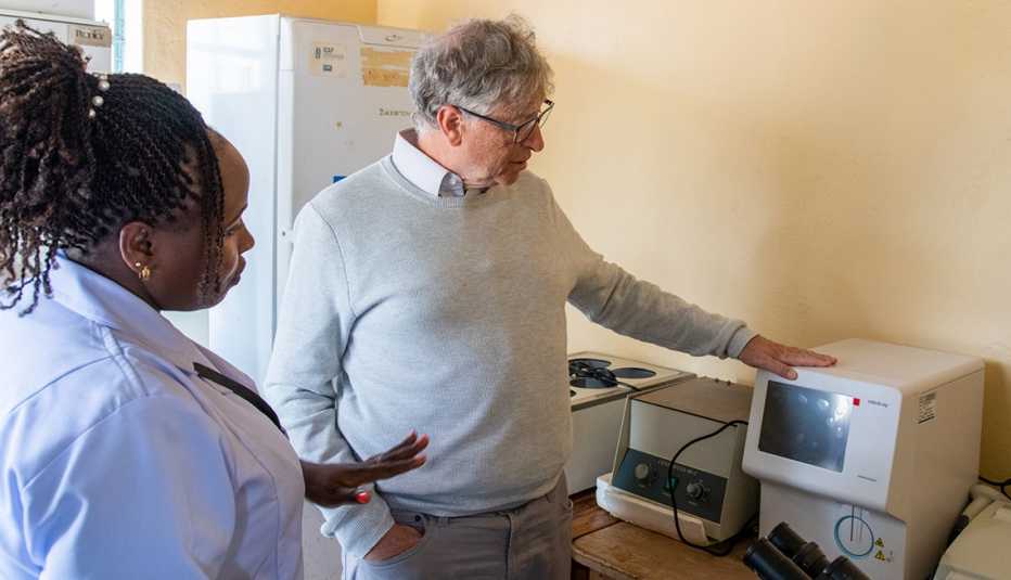 Bill Gates visits the Kathonzweni Health Center in Wote, Makueni County, Kenya, on November 15 2022. Patricia Muthini, Clinical Officer in charge, provides a tour of the clinic.