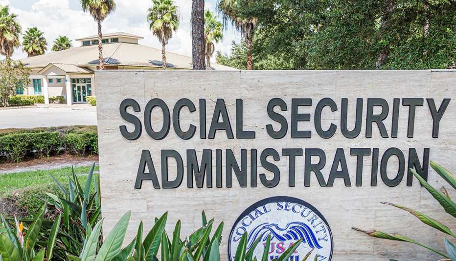 marble building sign that says social security administration