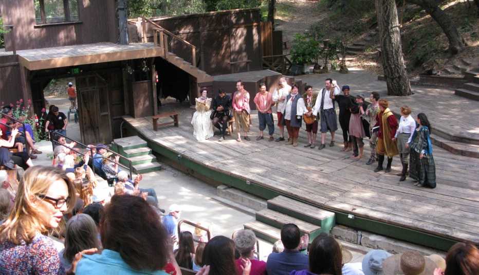 a show in topanga canyon at will geers theatricum botanicum