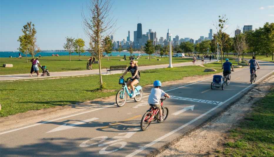 people biking on a trail in chicagos lincoln park area