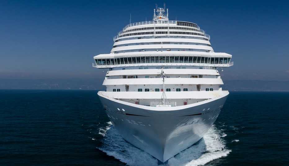 View Of A Mega Cruise Ship, 5 New Cruise Megaships