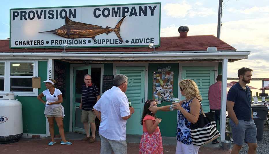 diners outside of Provision Company in North Carolina