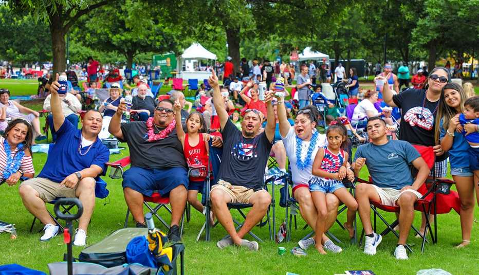 residents in addison celebrate july 4