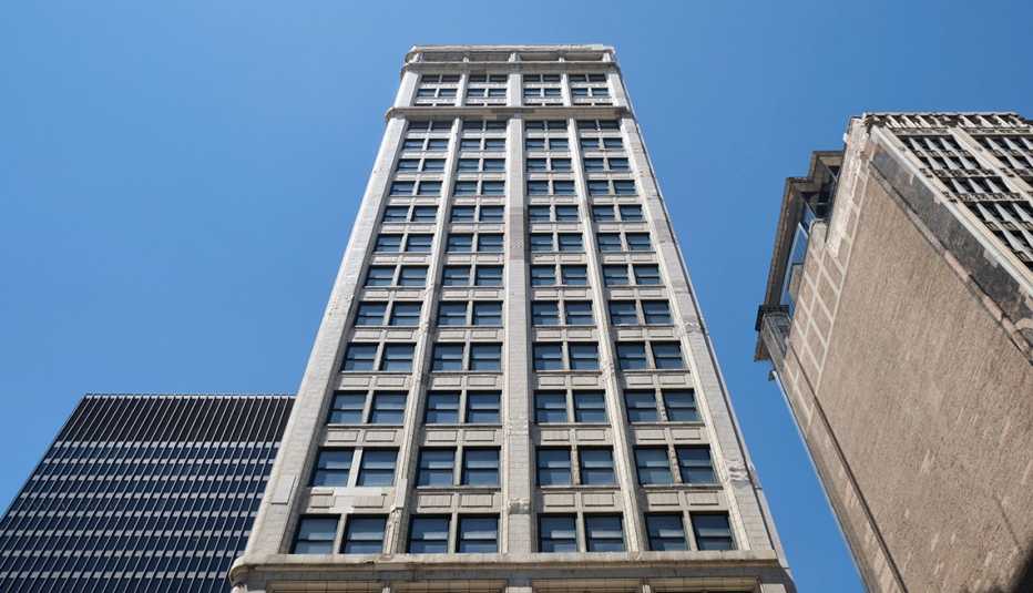 an exterior view of the century and consumers building in chicago