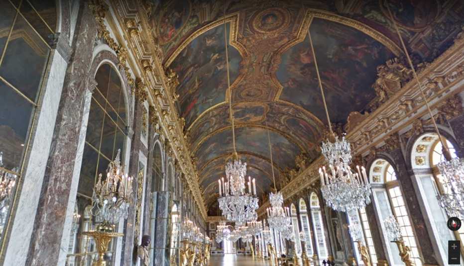 the hall of mirrors in the palace of versailles as seen from a virtual tour
