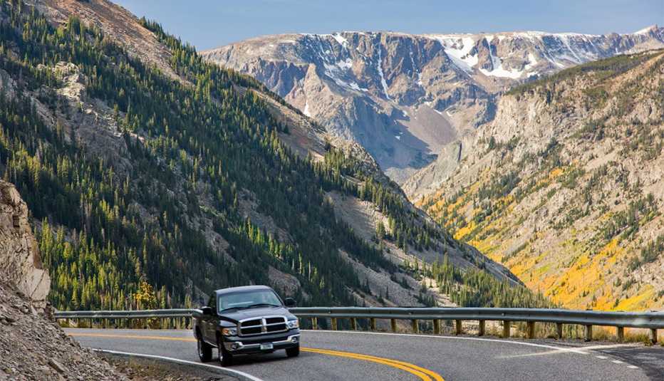 Pick-up truck on the Beartooth Scenic Byway (Rt. 212)