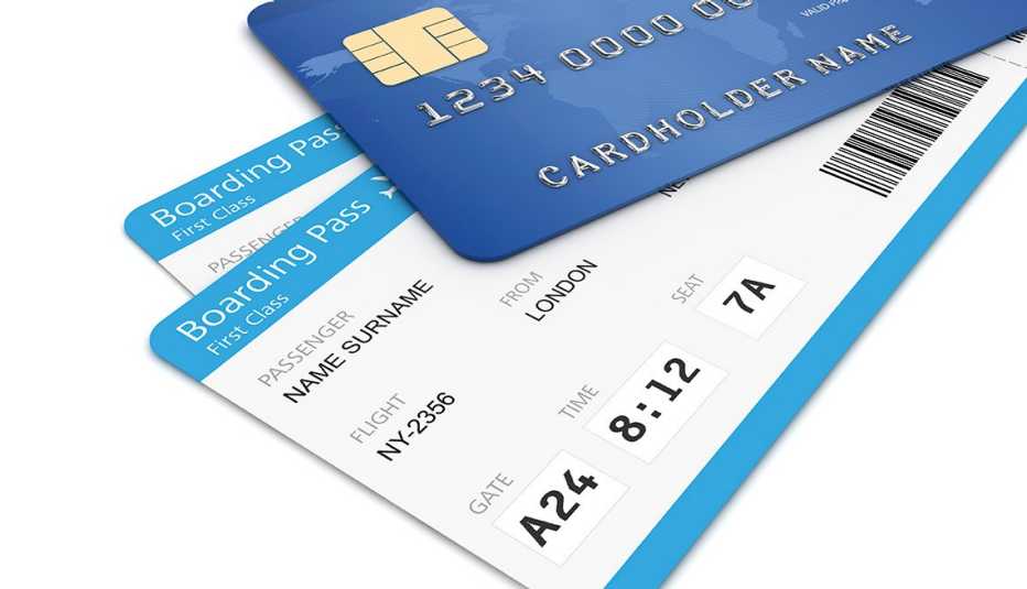 Tarjeta de crédito y pasajes de avión