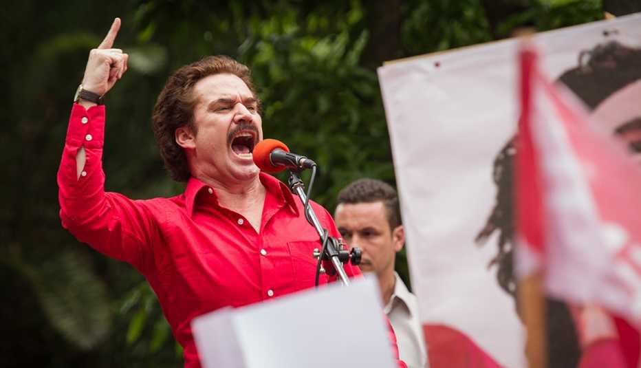 Nicolás Montero como Luis Carlos Galán en la serie Pablo Escobar: El patrón del mal