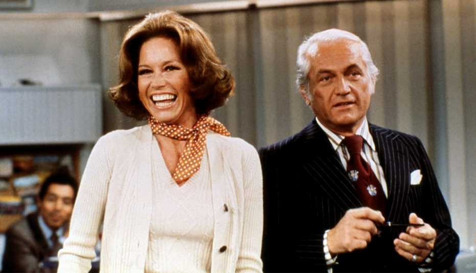 Mary Tyler Moore y Ted Knight en "The Mary Tyler Moore Show".