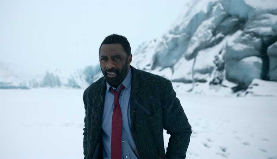 Idris Elba como John Luther en "Luther: The Fallen Sun".