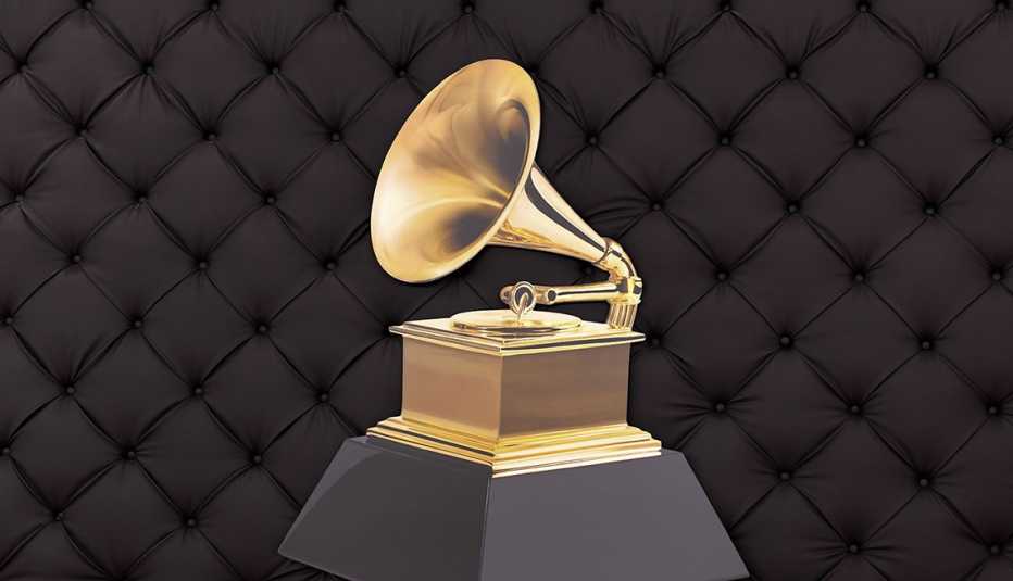 El famoso gramófono dorado más conocido como el logo de los Grammy.