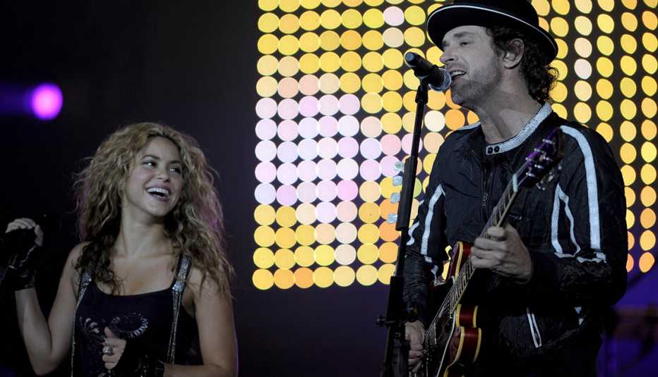 Gustavo Cerati y su legado al rock latinoamericano - Una canción para recordar Puente (1999), con Shakira
