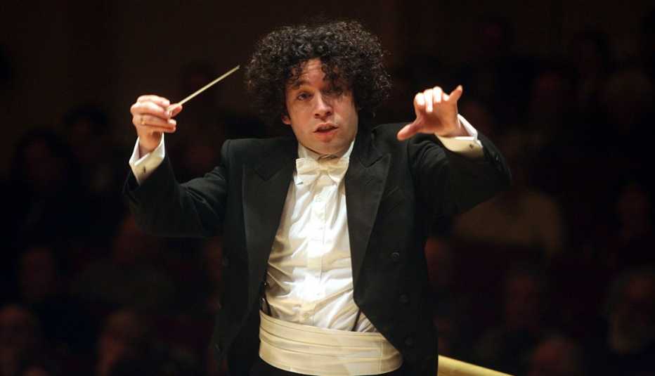 Gustavo Dudamel, dirigiendo su orquesta