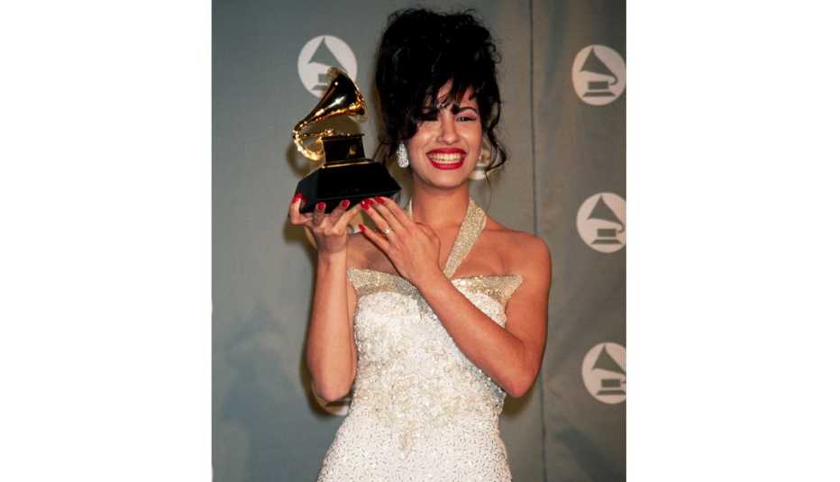 Selena - Su carrera en imágenes