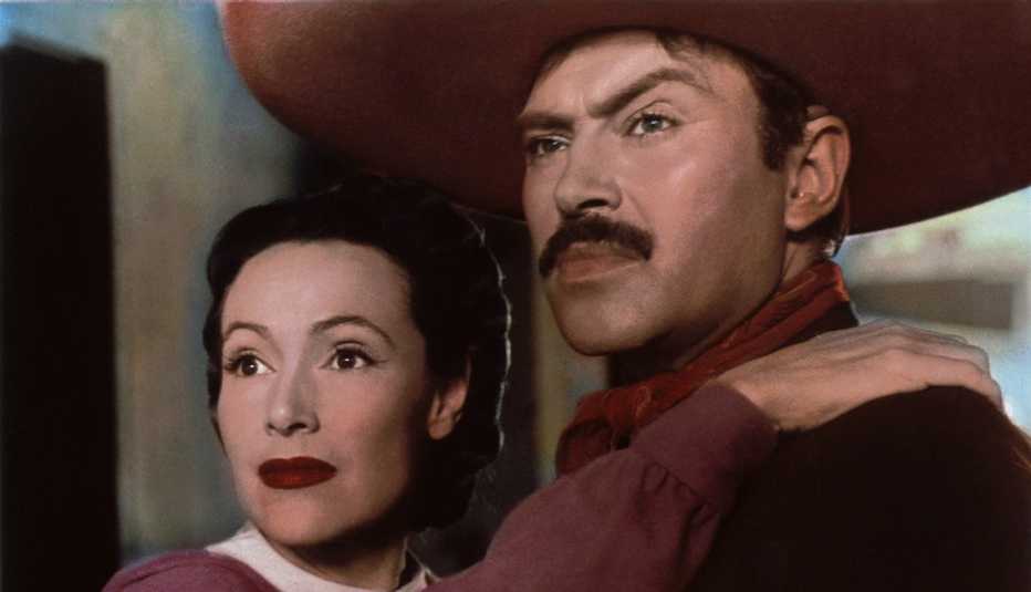 Pedro Armendáriz en una escena de la película La Malquerida con la actriz  Dolores del Río, 1949