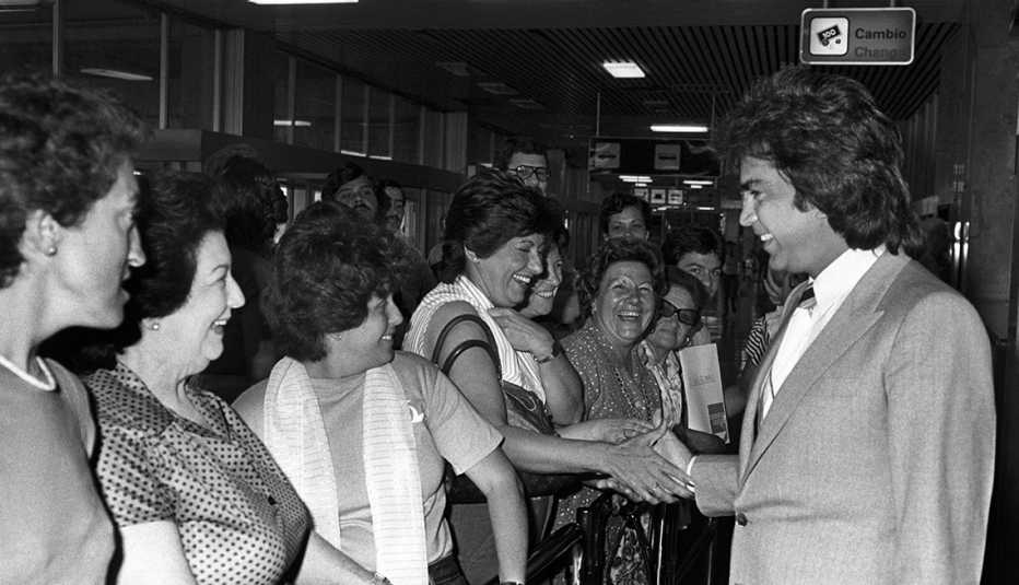 José Luis Rodríguez, El Puma. Un recorrido a la carrera del cantante venezolano. Madrid, 1983