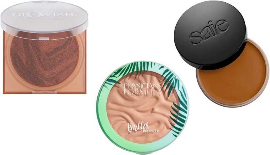 (De izquierda a derecha) Huda Beauty GloWish Soft Radiance Bronzing Powder; Physicians Formula Murumuru Butter Bronzer; Saie Sun Melt Natural Cream Bronzer en tono medio.