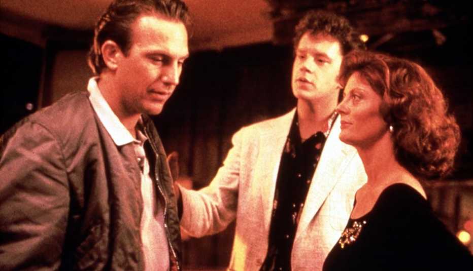 Kevin Costner, Tim Robbins y Susan Sarandon en una escena de Bull Durham