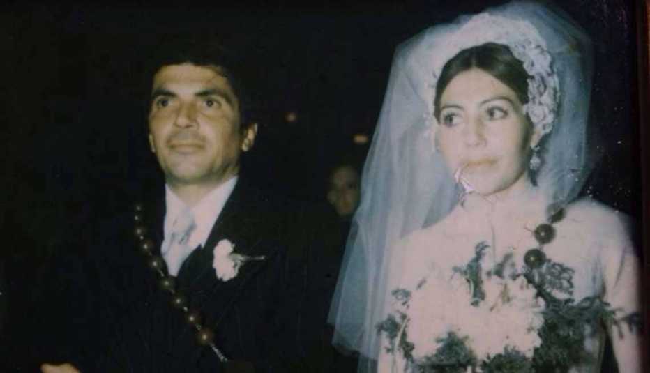 Eugenio Rodríguez Del Corte y María del Refugio Terrazas Lopéz, padres de Gino del Corte en el día de su matrimonio