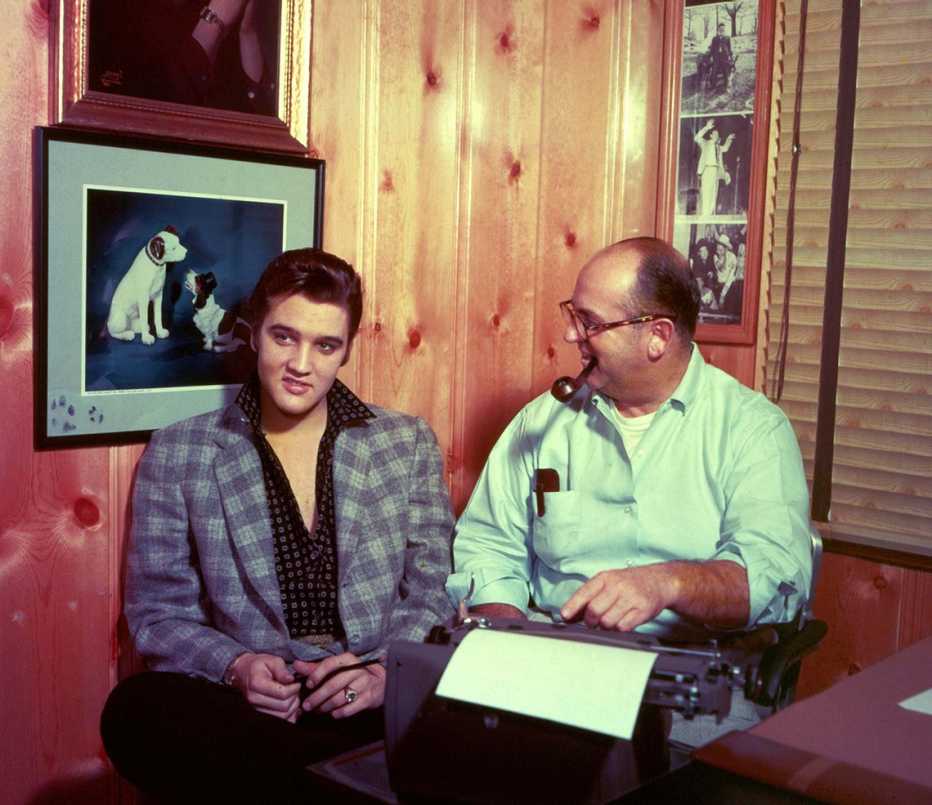 Elvis con su manager Colonel Tom Parker - Elvis Presley, 40 años de su muerte