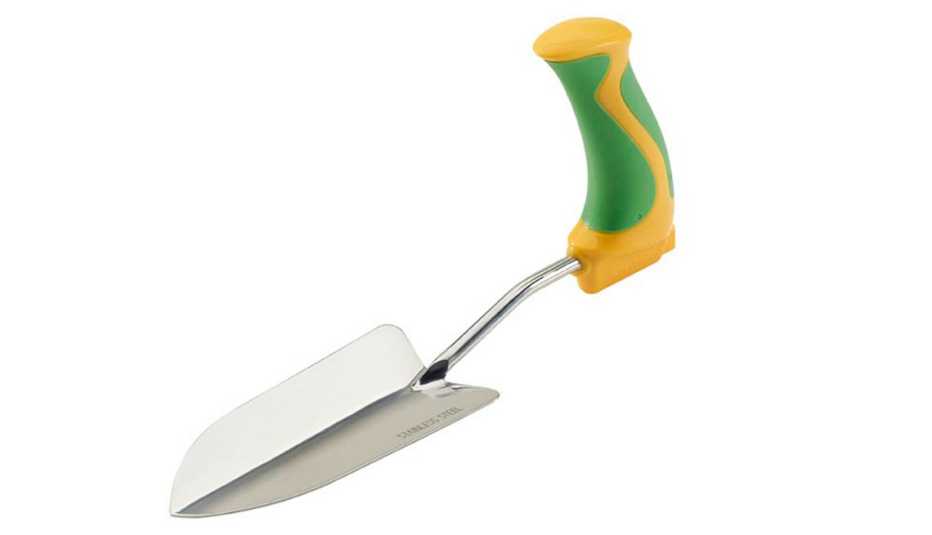 Llana, una pequeña herramienta de mano con una cuchara curva