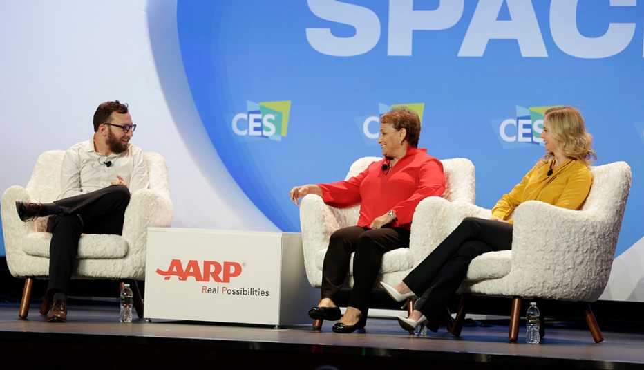 La Directora Ejecutiva de AARP, Jo Ann Jenkins, en un evento del Consumer Electronics Show 