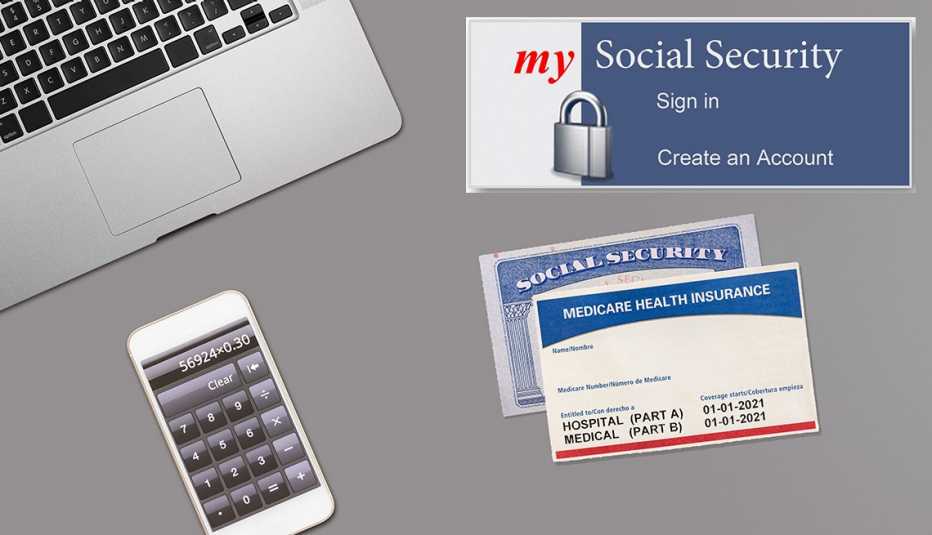 Ilustración de una computadora, una captura de pantalla de My Social Security account, un teléfono móvil y tarjetas del Seguro Social.