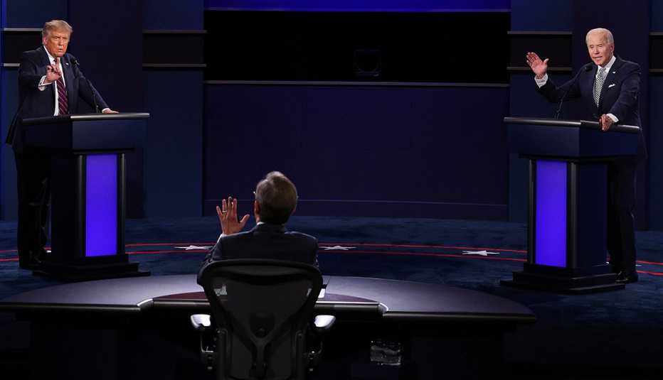 Donald Trump y Joe Biden en un debate de la campaña a la presidencia del 2020