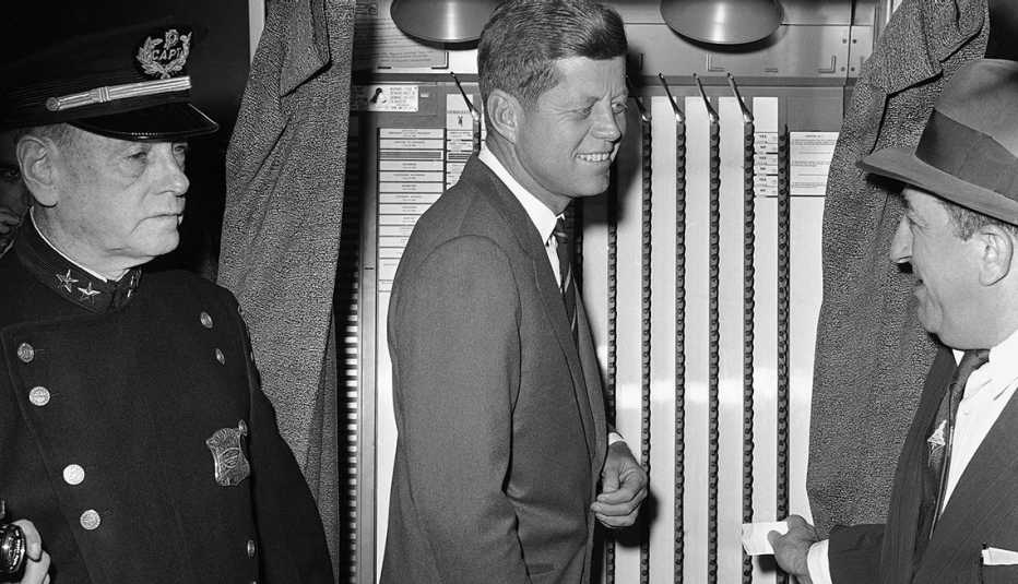 Senador John F. Kennedy el día de las elecciones