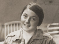 Bernadette Miller, Enfermera Capitán del Ejército en la Guerra de Vietnam.