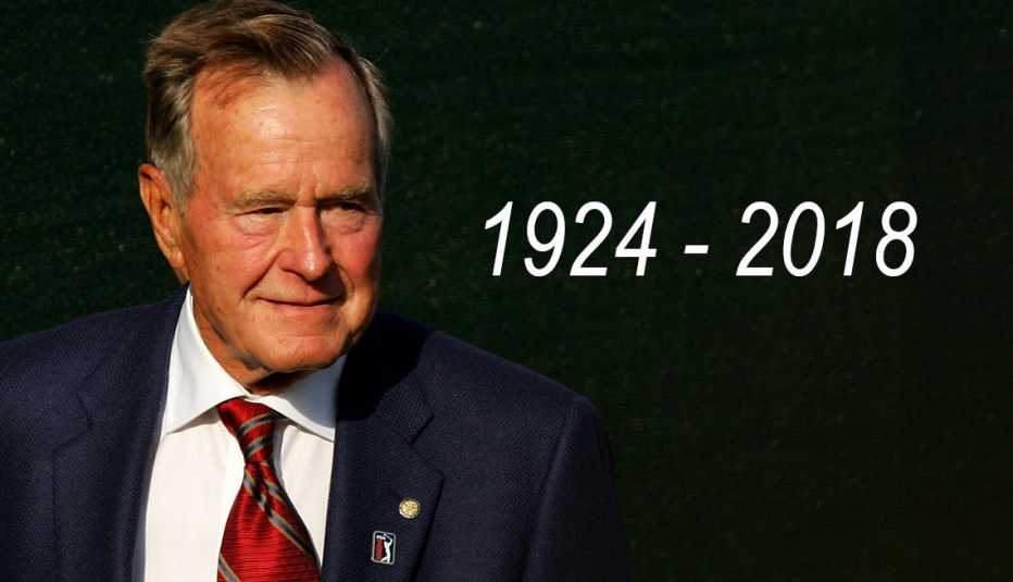 El expresidente de Estados Unidos George H.W. Bush sonríe el 26 de septiembre de 2007 en Montreal, Quebec, Canadá.