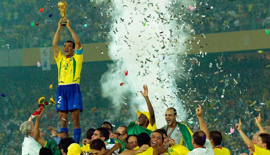 Equipo de fútbol de Brasil celebra el título mundial