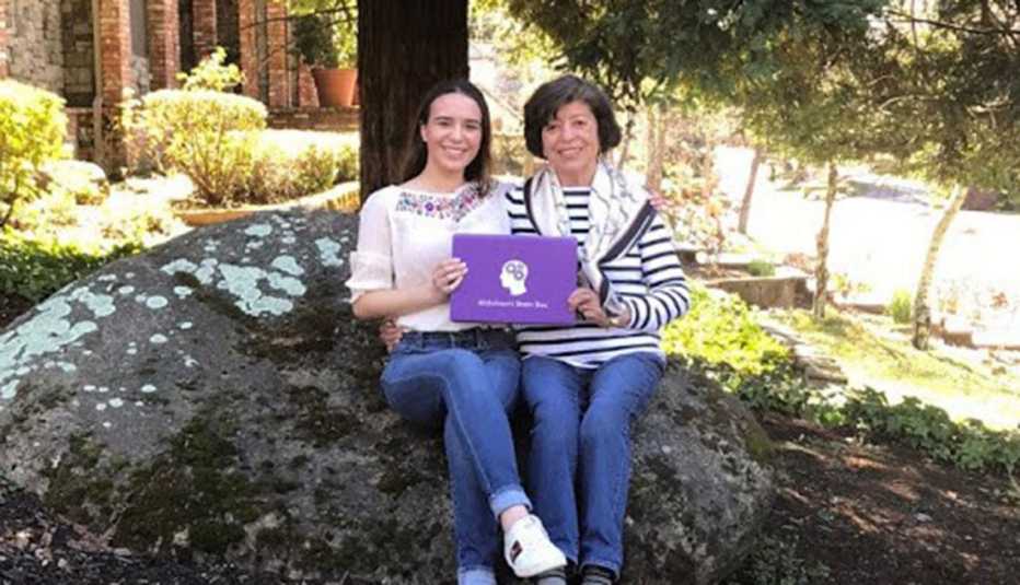 Victoria Da Conceicao y su abuela María Antonieta Llamas