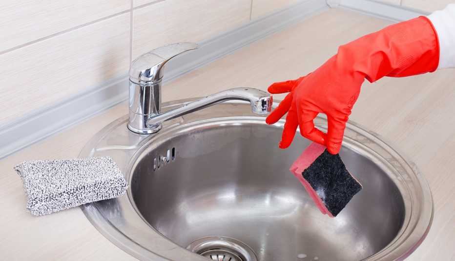 Las bacterias en tu esponja de lavar platos