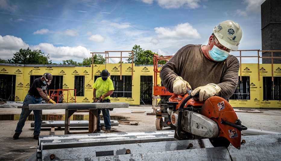 Trabajadores en una construcción, Glenwood Landing, N.Y.