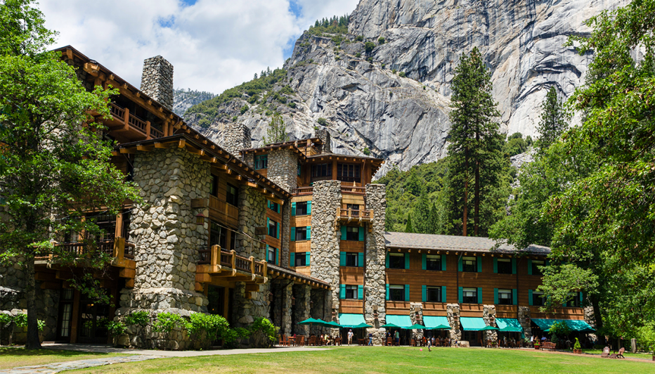  Hotel Ahwahnee en el Parque Nacional de Yosemite en el norte de california