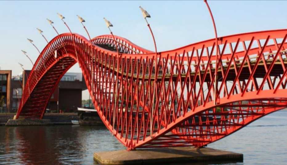Puente Pitón, Ámsterdam, Países Bajos