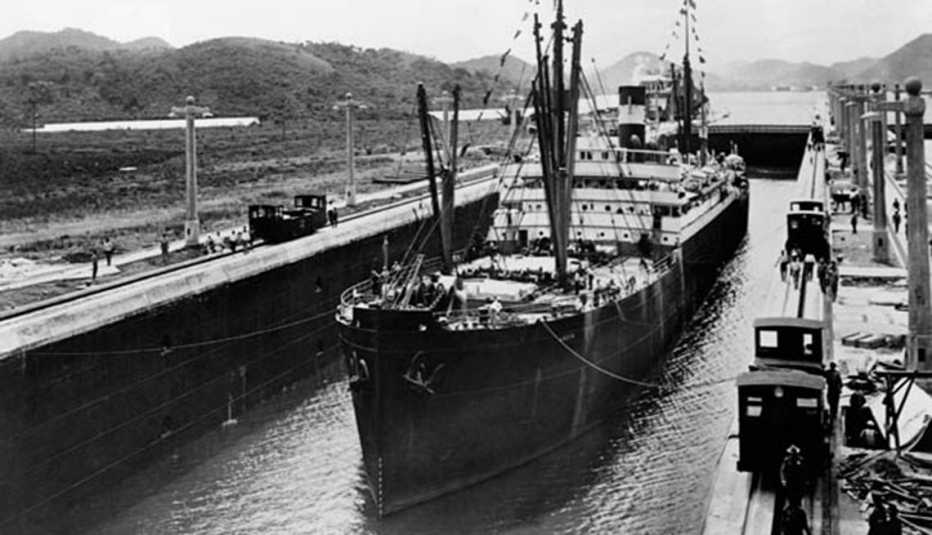 10 hechos inusuales sobre el Canal de Panamá,10 hechos inusuales sobre el Canal de Panamá