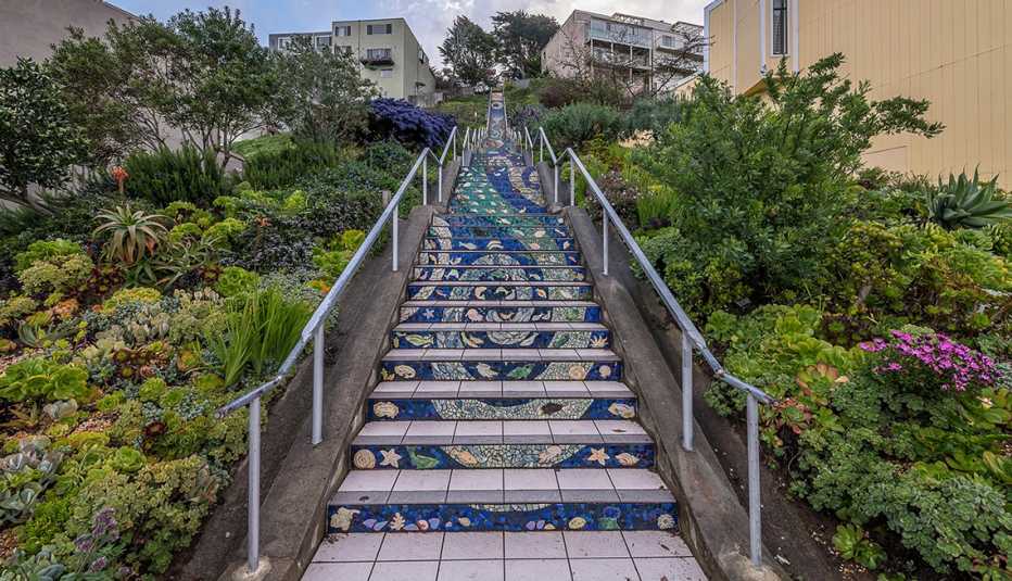 Las escaleras de mosaico en San Francisco (The Mosaic Stairs).
