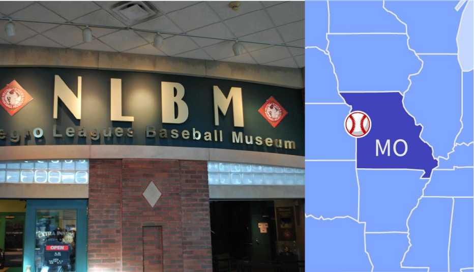 Una foto del letrero del negro leagues baseball museum 