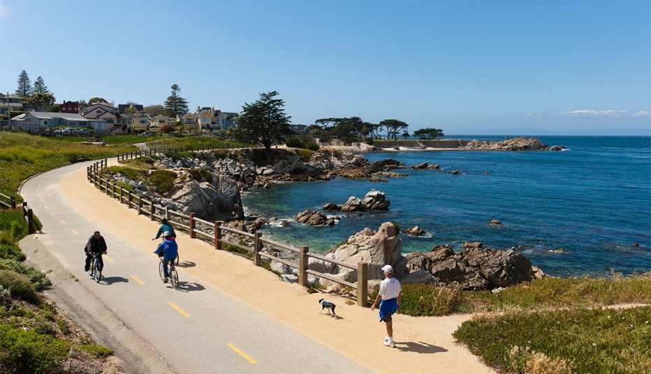 Sendero Monterey Bay Coastal Trail 