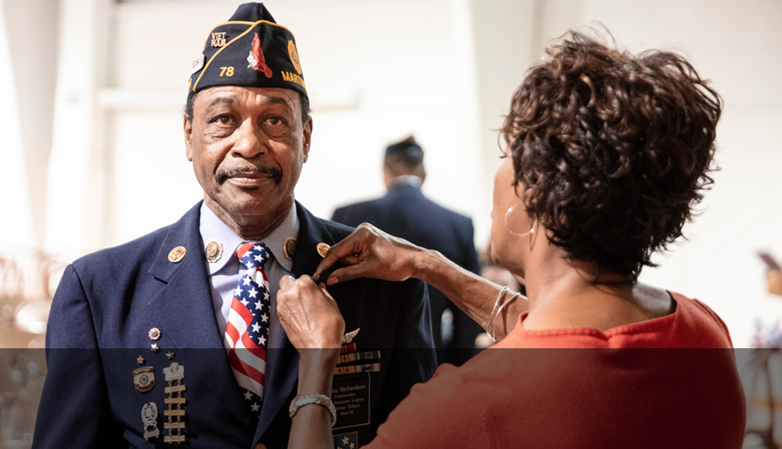 Veterano del ejército está siendo condecorado