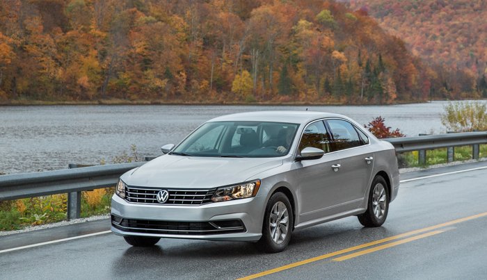 2017 Volkswagen Passat - Los mejores autos para viajar en la carretera