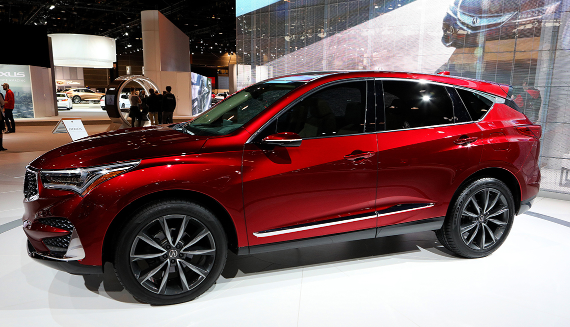 item 9 of Gallery image - 2019 Acura RDX at Chicago Auto Show