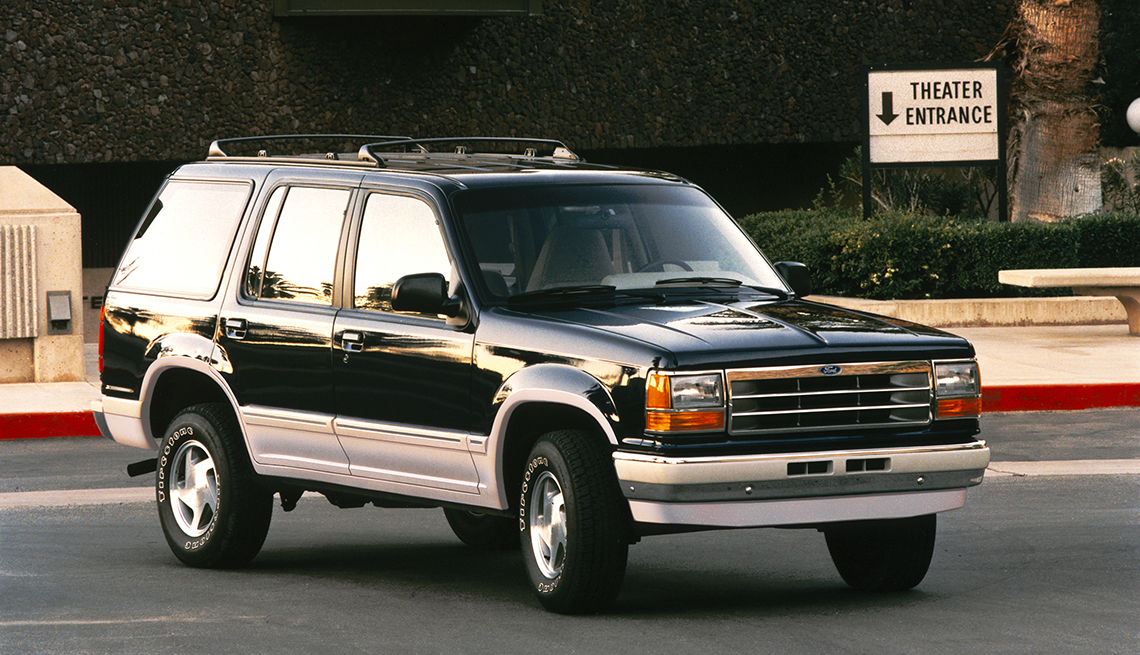 item 10 of Gallery image - Ford Explorer 1991.