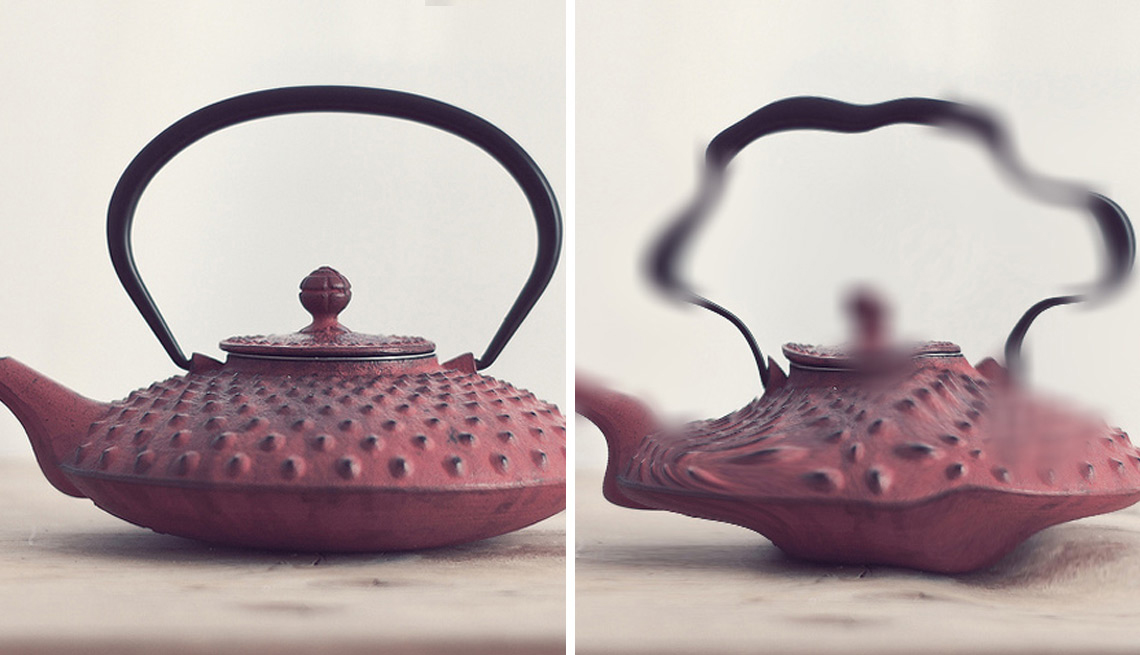 Side by side photo of a tea pot.