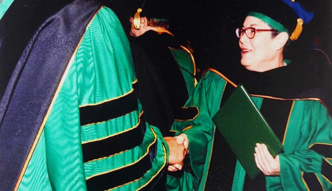 La Dra. Elsie Aquino-Gonzalez obtenido su título de doctorado en Wayne State University. 
