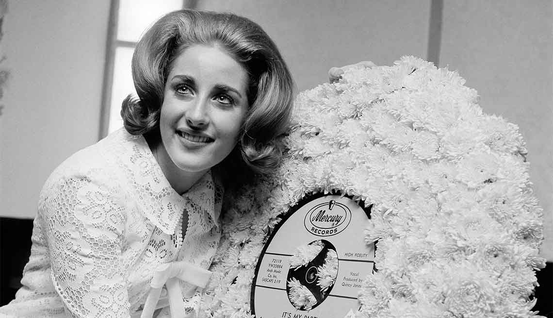 Famous People We've Lost in 2015, Lesley Gore